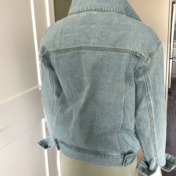Love Tree Denim Jacket Distressed NWOT - Picture 11 of 15